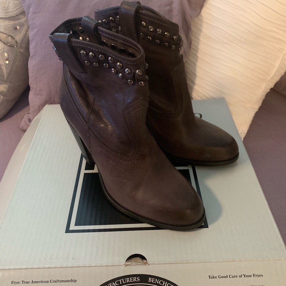 Bootie - Picture 3 of 4